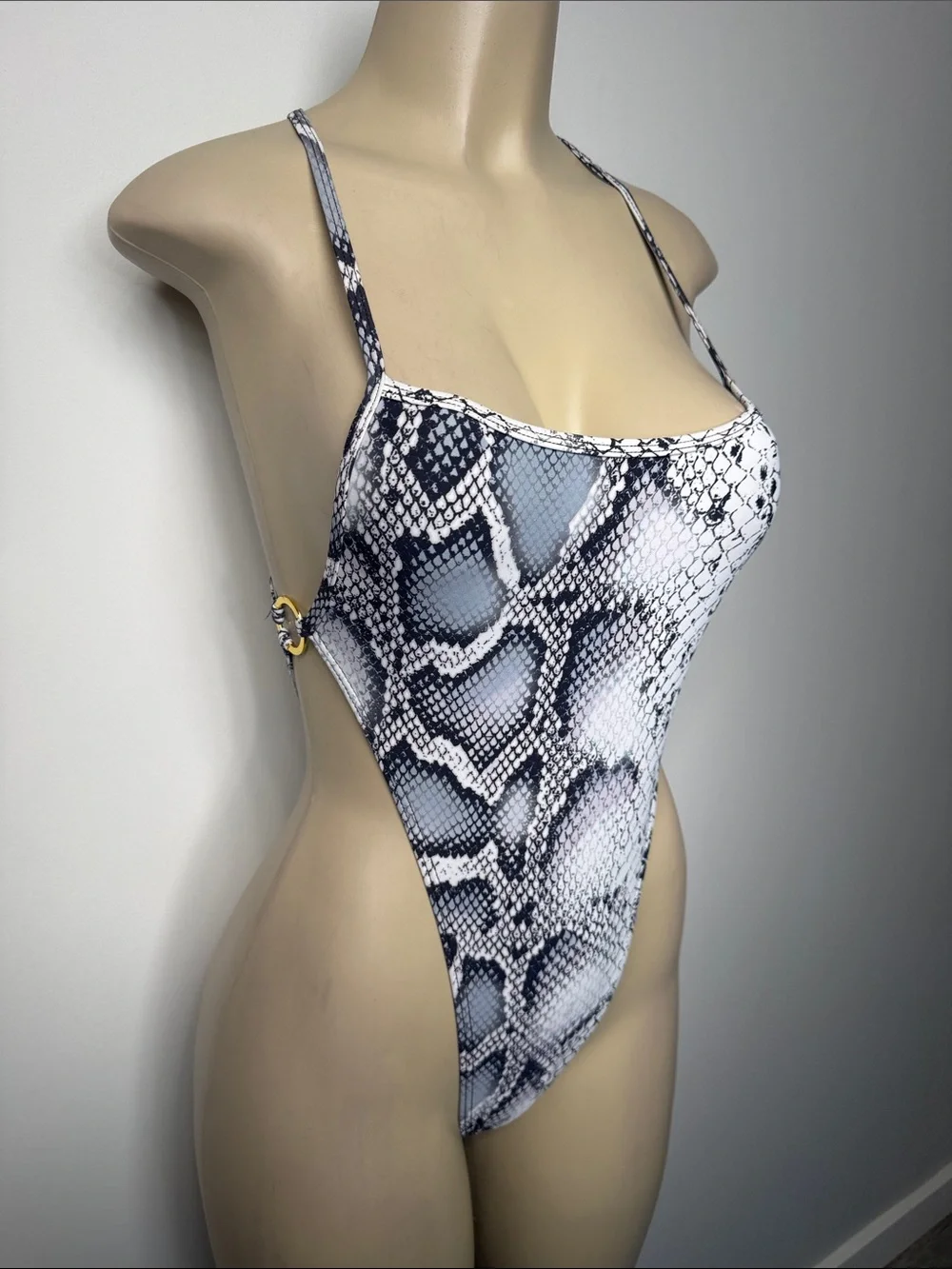 High-Cut Snake Print One-Piece Swimsuit - Black & White